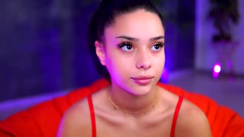 Selena online show from September 2025 07:08:02 PM