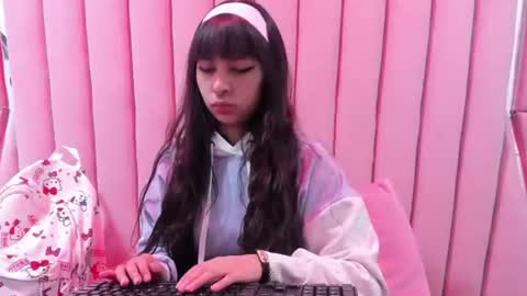 cherrysweetl_ online show from June 2026 12:52:01 PM