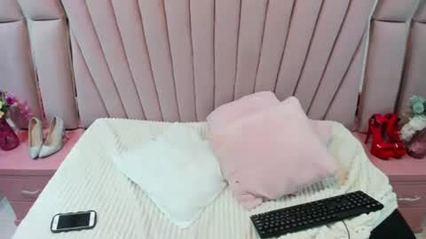 cherrysweetl_ online show from July 2026 01:26:01 PM