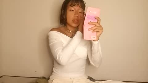 Snapshot of cherrywitchy chatting on January 2025 11:06:01 PM Cherry online show from January 2025 11:06:01 PM