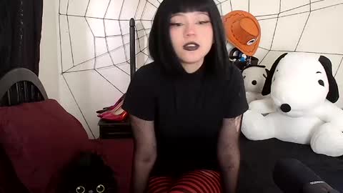 Snapshot of cherrywitchy chatting on October 2025 03:31:02 PM Cherry online show from October 2025 03:31:02 PM