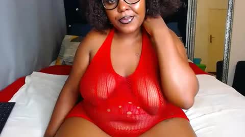 Snapshot of cherryyummy69 chatting on December 2024 08:25:02 PM cherryyummy69 online show from December 2024 08:25:02 PM