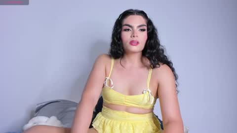 Snapshot of cheryl_blossom69 chatting on September 2025 12:32:01 AM Mafe 3 online show from September 2025 12:32:01 AM