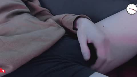 Grey online show from October 2025 07:18:01 AM