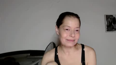 Snapshot of chiara177 chatting on February 2026 09:18:02 PM Chiara online show from February 2026 09:18:02 PM