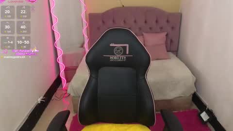 Chiara  online show from November 2025 02:45:02 AM