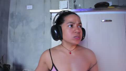 Chiara fustox online show from June 2026 07:40:01 PM