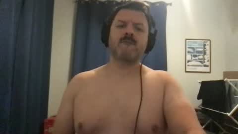 chicagoguy7183 online show from November 2025 03:00:02 PM