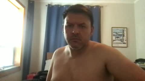 chicagoguy7183 online show from May 2026 02:14:01 PM