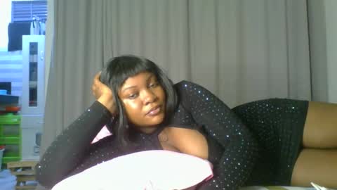 Queen online show from February 2026 02:09:01 PM