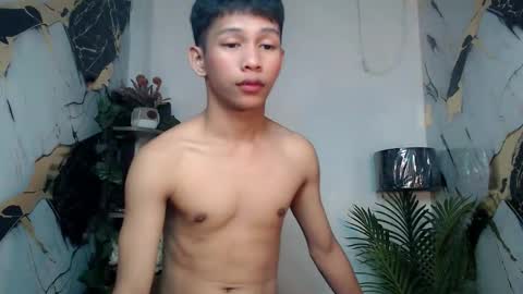 Snapshot of chick_renz chatting on October 2025 05:21:01 PM chick_renz online show from October 2025 05:21:01 PM