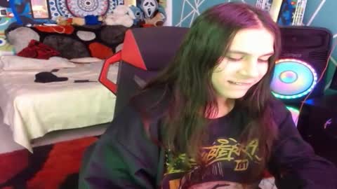 Snapshot of chico_explosivo chatting on October 2025 12:33:02 AM chico_explosivo online show from October 2025 12:33:02 AM