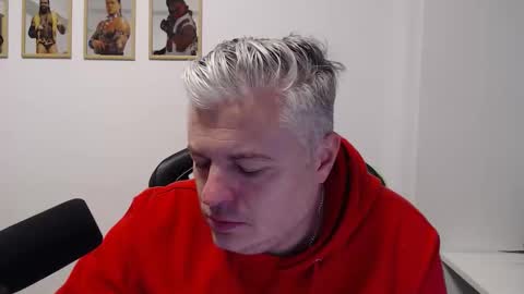 ChiefGrayHead online show from November 2025 02:22:01 AM