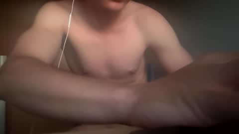 chill_fit_guy online show from June 2026 01:30:01 AM