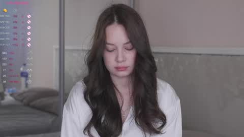 Nicole online show from May 2026 04:52:02 AM