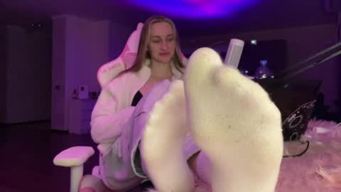 Snapshot of chillgoddess chatting on February 2025 03:15:02 PM Goddess Vika - owner of all ur money online show from February 2025 03:15:02 PM