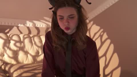 Hanna online show from October 2025 04:08:02 PM