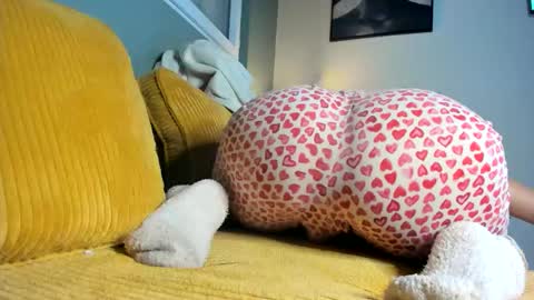 yoursensualparadise online show from October 2025 01:20:01 AM