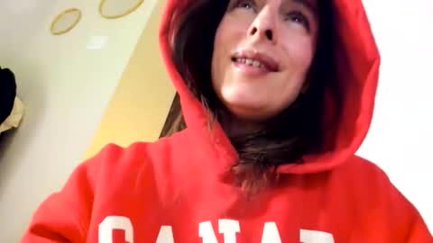 Snapshot of chillwithcamii chatting on November 2025 09:24:02 PM yoursensualparadise online show from November 2025 09:24:02 PM