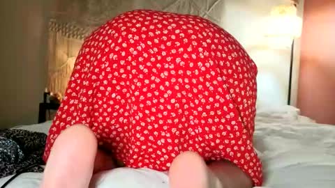 yoursensualparadise online show from May 2026 04:15:02 PM
