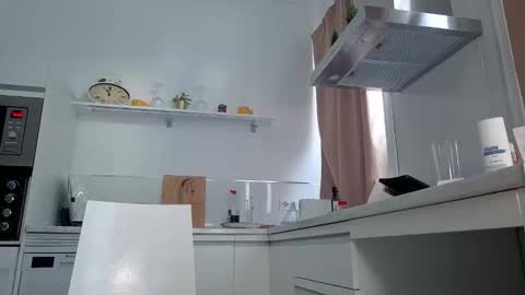 Snapshot of chillwithcamii chatting on June 2026 09:01:02 AM yoursensualparadise online show from June 2026 09:01:02 AM
