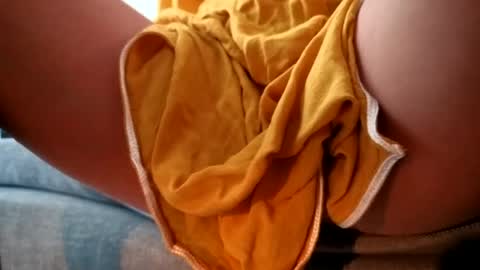 Snapshot of chillwithcamii chatting on July 2026 11:04:02 AM yoursensualparadise online show from July 2026 11:04:02 AM