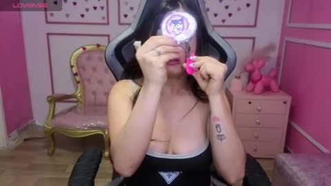 Kelly online show from November 2025 12:58:02 PM