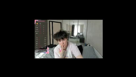 Snapshot of chinen_miya chatting on April 2026 12:22:02 PM Miya online show from April 2026 12:22:02 PM