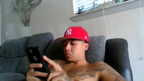 Snapshot of chino880172 chatting on January 2025 06:23:01 PM CHINO online show from January 2025 06:23:01 PM