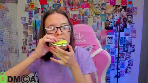 chio_mio online show from October 2025 01:59:01 AM