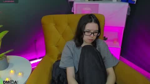 chio_mio online show from October 2025 02:25:02 AM