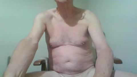 chipper341596 online show from April 2026 08:33:02 PM