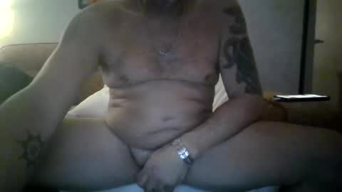 Snapshot of chippy70 chatting on December 2025 03:45:02 AM chippy70 online show from December 2025 03:45:02 AM