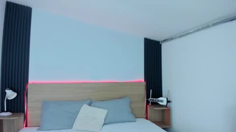 Chiqui online show from November 2025 07:14:01 PM