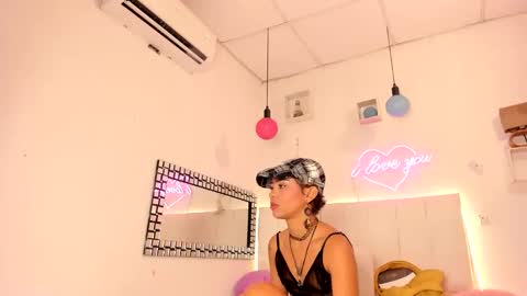 sophia online show from May 2026 12:50:02 AM