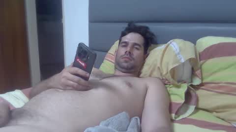 chiquillo871 online show from March 2026 06:32:01 AM