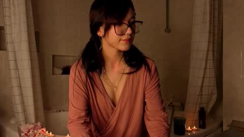 Leyna online show from February 2026 10:02:01 PM