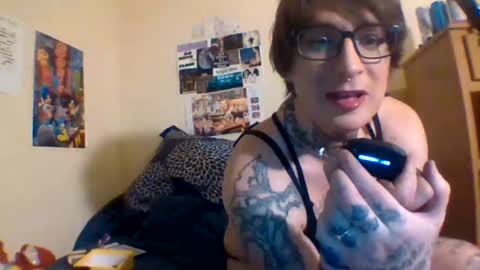 chl0efromthestars online show from March 2026 06:48:02 AM