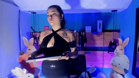 Chloeallennn  online show from April 2026 12:50:01 PM