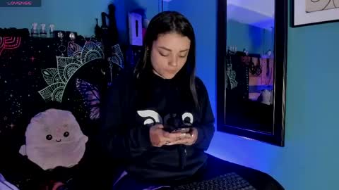 Snapshot of chloaellenn chatting on May 2026 03:29:02 PM Chloeallennn online show from May 2026 03:29:02 PM