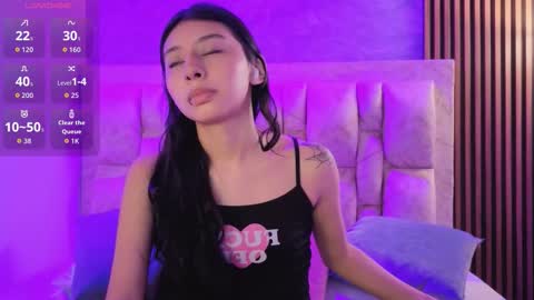 chloe_bluee_ online show from March 2026 10:59:02 AM