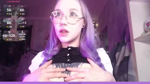 Snapshot of chloe_crystall_killer chatting on February 2025 07:23:02 AM chloe_crystall_killer online show from February 2025 07:23:02 AM