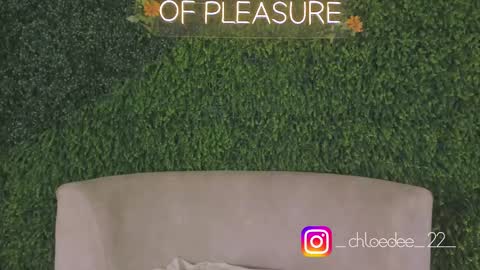 Chloe online show from October 2025 12:24:02 PM