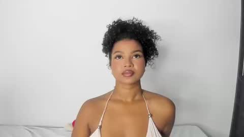 Snapshot of chloe_evans21 chatting on September 2025 01:30:01 AM chloe online show from September 2025 01:30:01 AM