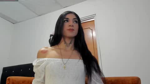 Snapshot of chloe_evanx_ chatting on January 2025 07:03:01 PM Chloe Evanx online show from January 2025 07:03:01 PM