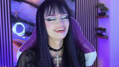 chloe_jacksonn online show from June 2026 08:47:01 PM