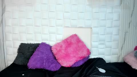 Chloe online show from December 2024 06:13:01 PM