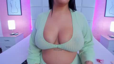 Snapshot of chloe_parker_ chatting on June 2026 04:10:02 AM cloe online show from June 2026 04:10:02 AM