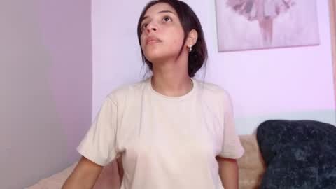 chloe_peach_ online show from May 2026 12:35:02 PM