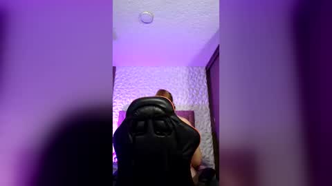 chloe_prg online show from June 2026 05:01:02 AM